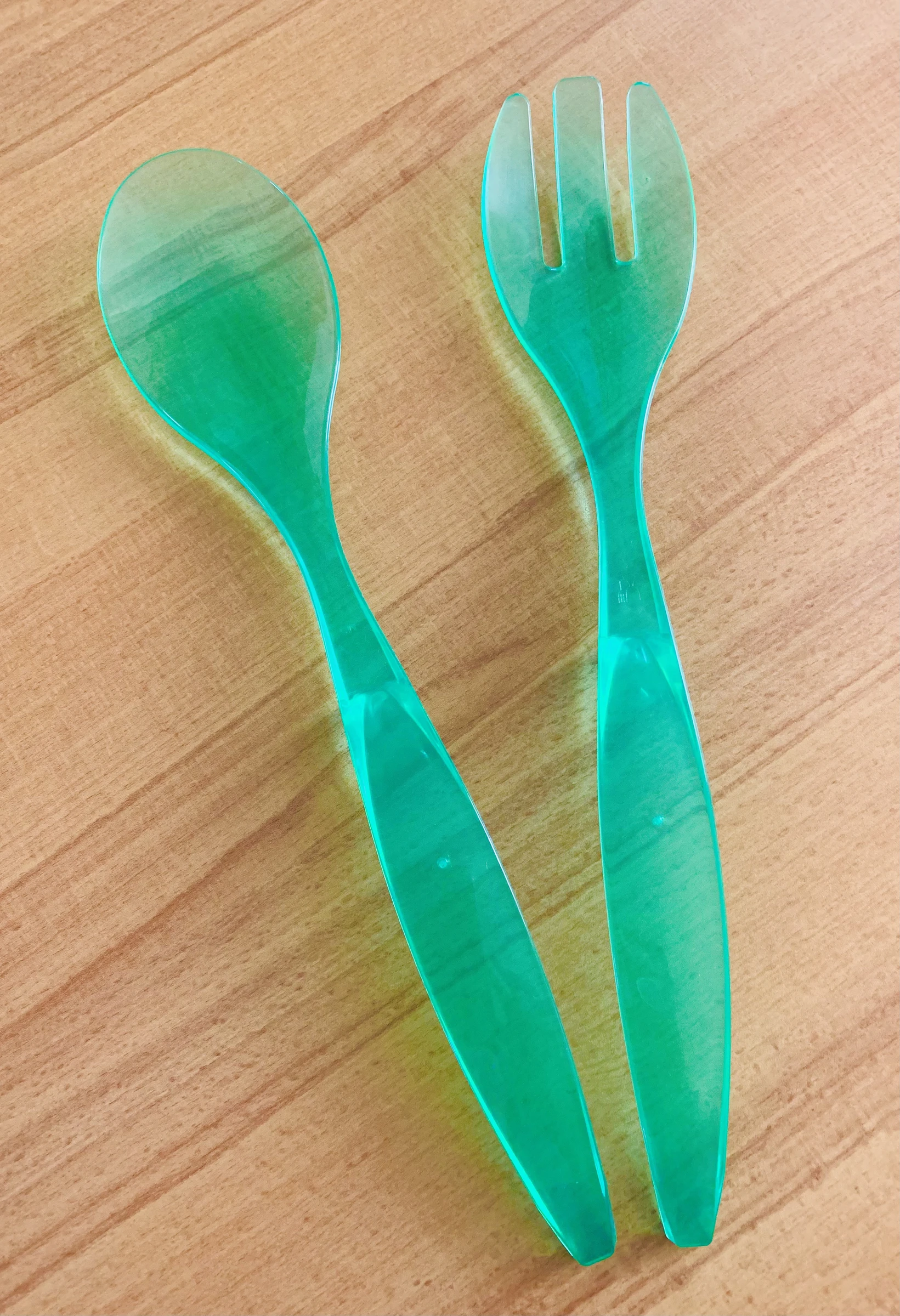 Lot of tongs + 2 plastic salad servers – photo 2